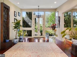 7025 31st St NW, Washington, DC