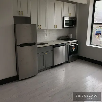 Rented by BRICK & GALO REALTY CORP | media 10