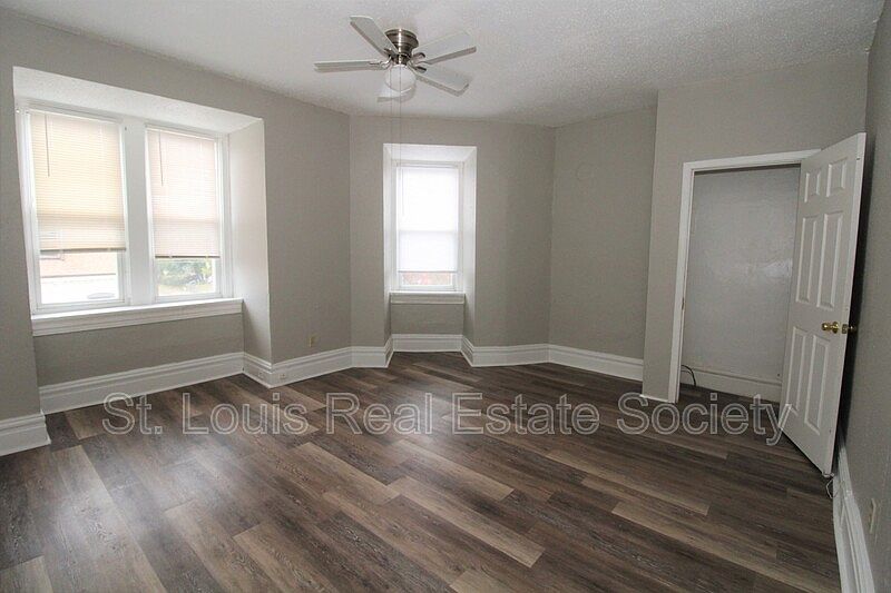 1st image of 2700 Chippewa St #3E