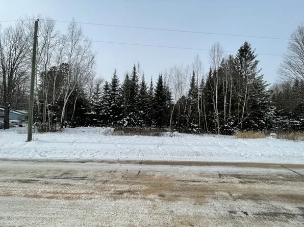 X Universal Dr, Winter, WI 54896