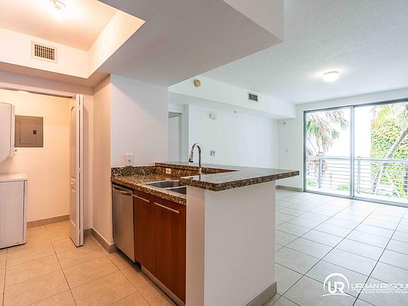 2nd image of 110 Washington Ave APT 1412