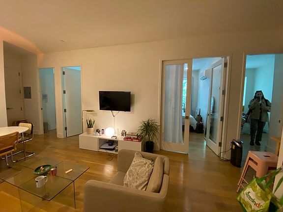 3rd image of 83 Winthrop St #2A