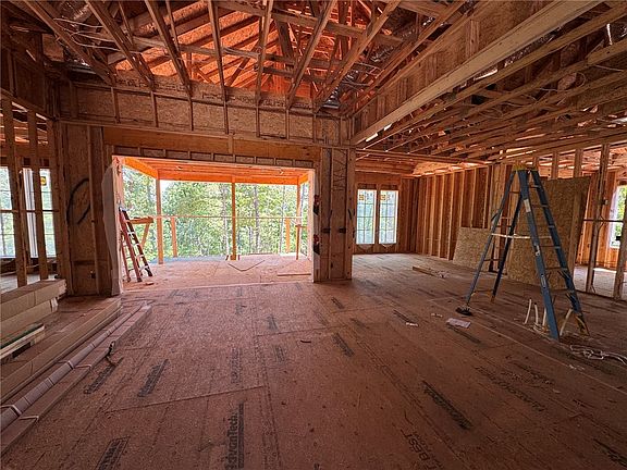 5th image of 529 Bellhaven Ct