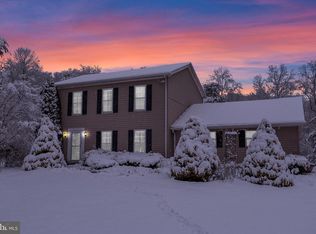 1718 Potato Valley Rd, Harrisburg, PA 17112