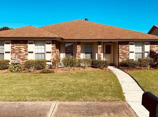 1601 Armagh Dr, Marrero, LA 70072