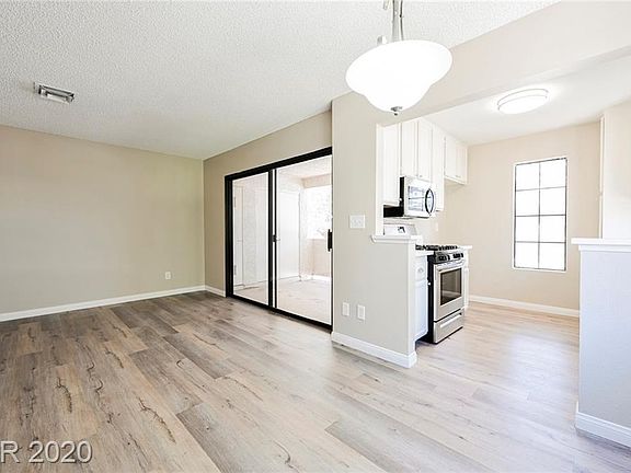 2nd image of 4837 Nara Vista Way Unit 204