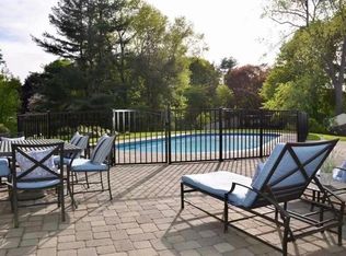 8 Beacon St, Andover, MA 01810