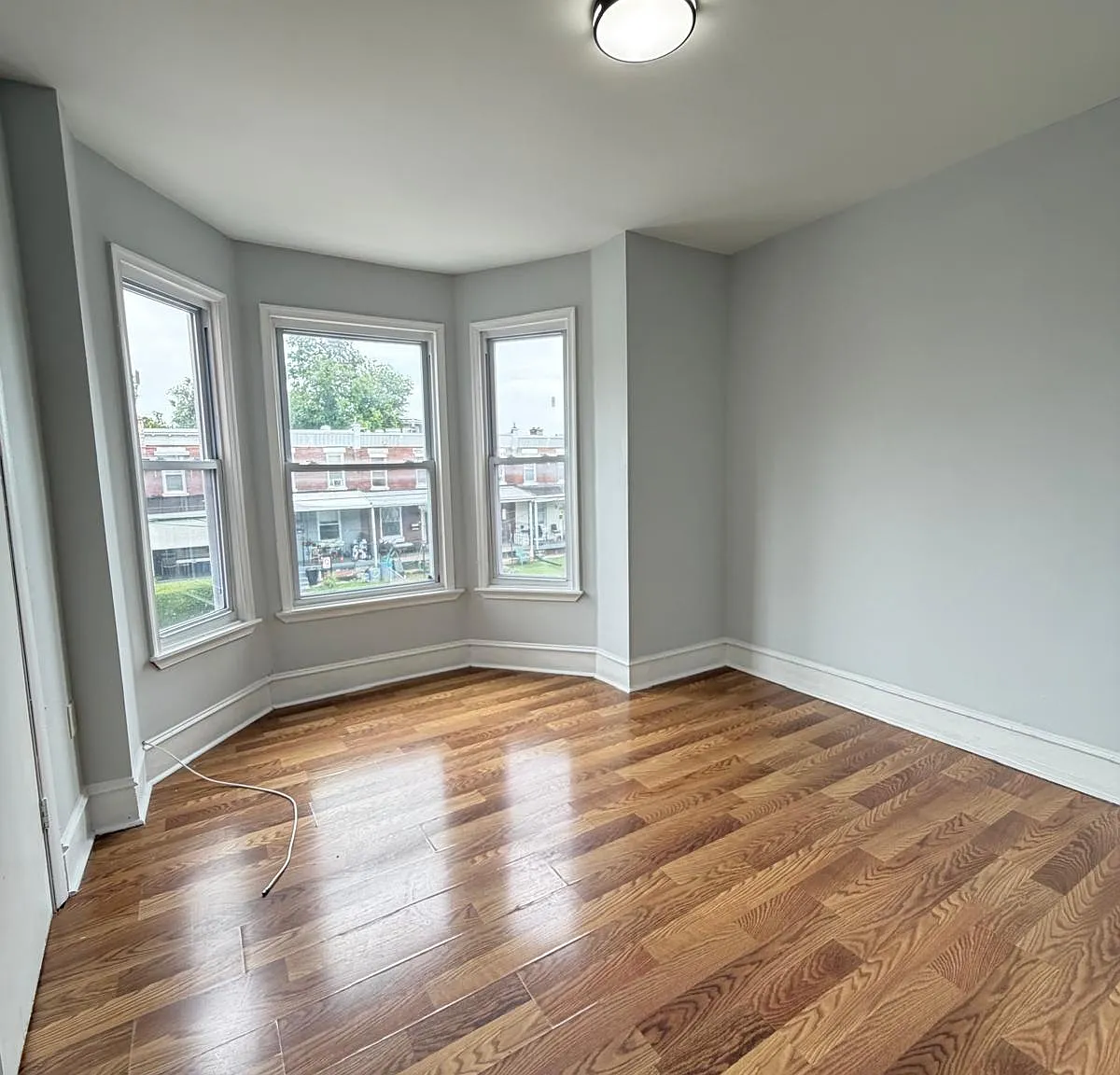 2 bed, 800 sqft, $1,200 — Photo 2