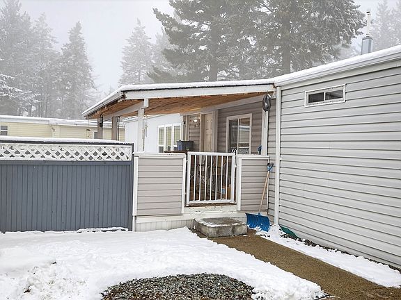 2nd image of 1555 Howe Rd #8