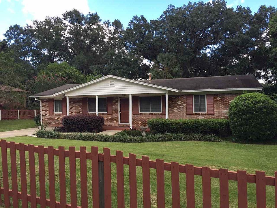 1st image of 1503 Coombs Dr