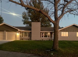 6041 Aubree Ave, Lincoln, NE 68516