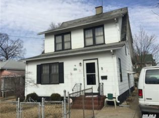 15 Olive Pl, Lynbrook, NY 11563