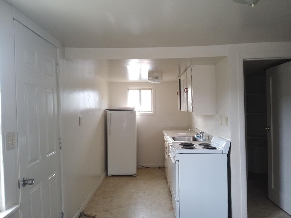 2nd image of 505 8th Ave N APT 4