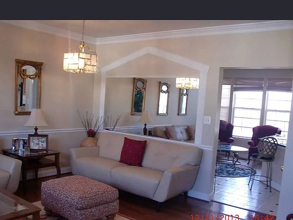 3rd image of 631 Springhouse Sq SE