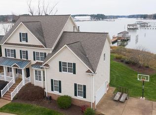 416 Crockett Rd, Seaford, VA 23696