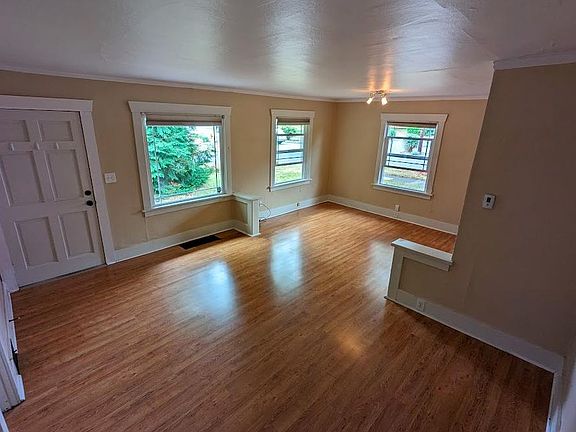 Living room/dining