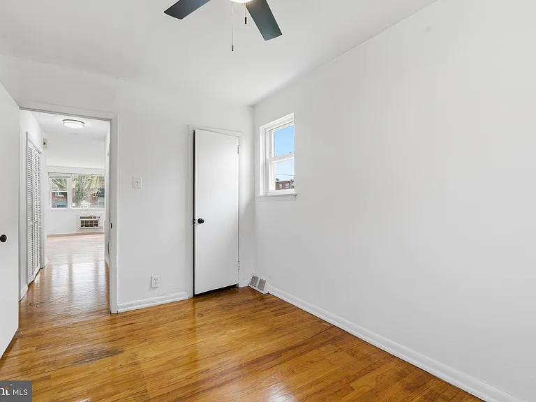 3953 Lankenau Ave #B — Photo 11