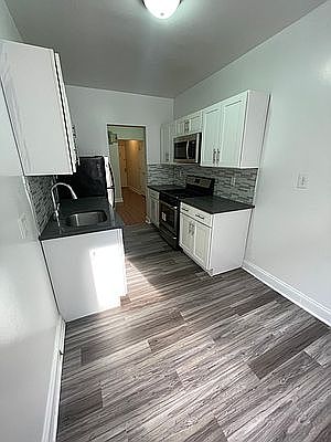 3rd image of 551 W 152nd St APT 5