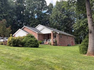 26780 Preston Place Dr, Abingdon, VA 24211