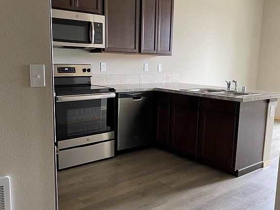 2nd image of 2466 Schley Blvd #105
