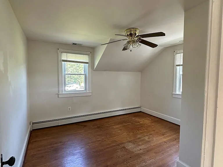 6501 Glenbard Ct — Photo 13