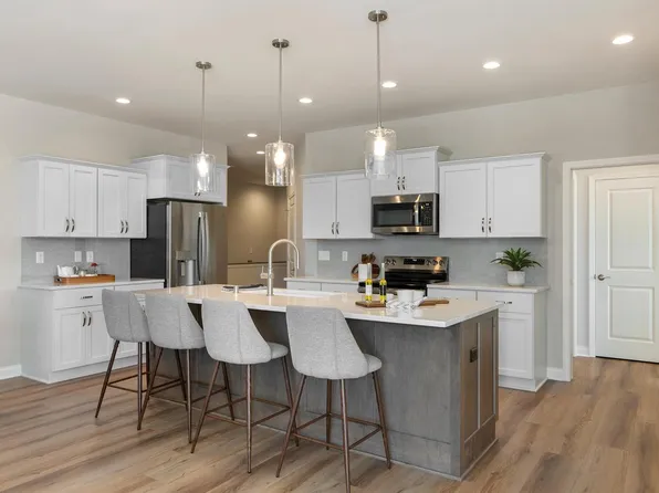 847 North Verona CIRCLE #6, Grafton, WI 53024