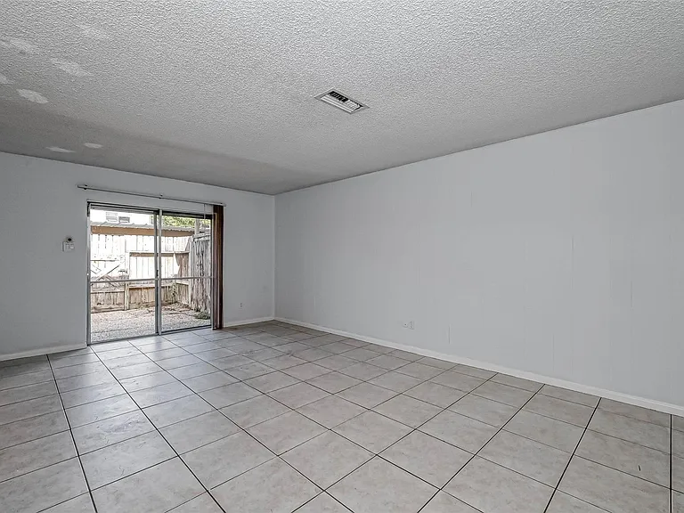 14179 Misty Meadow Ln — Photo 11