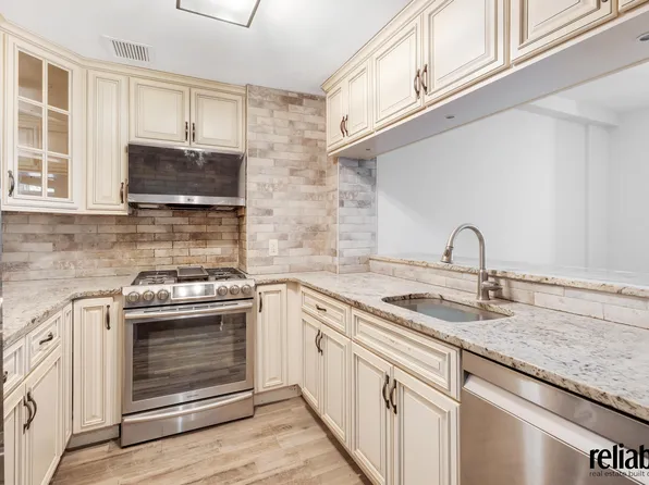 6911 Shore Road image 4 of 15