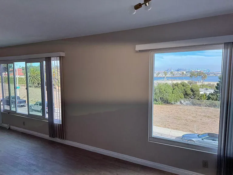 3633 Stephen M White Dr — Photo 4