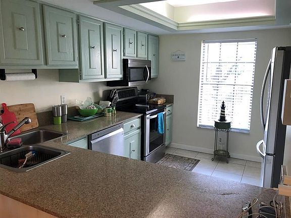 4th image of 18359 SE Wood Haven Ln #0
