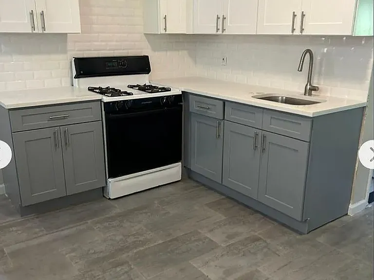 691 Elizabeth Ave #6 — Photo 1
