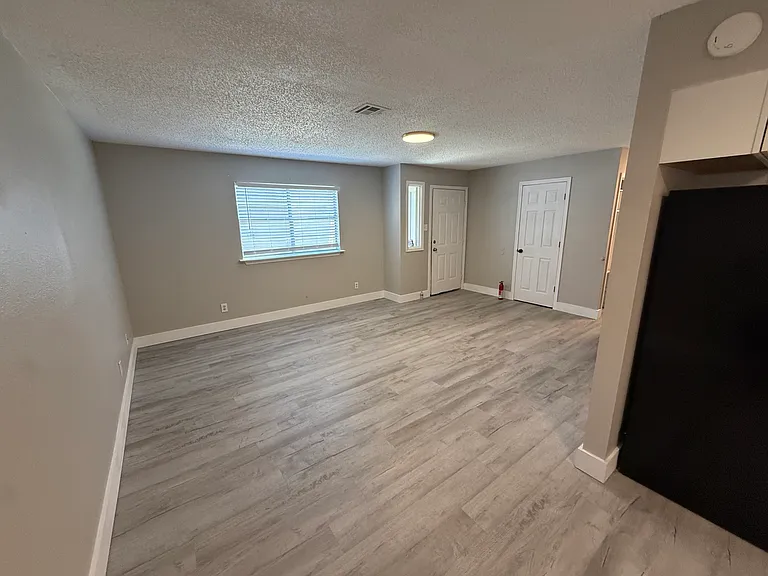 703 S 8th Ave #4A — Photo 5