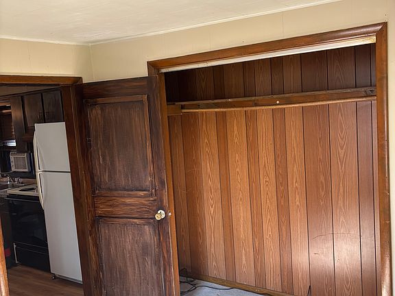 2nd image of 222 E Warren St #224