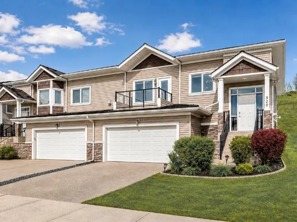 520 S Rocky Vista Gdns NW, Calgary, AB T3G 0B7