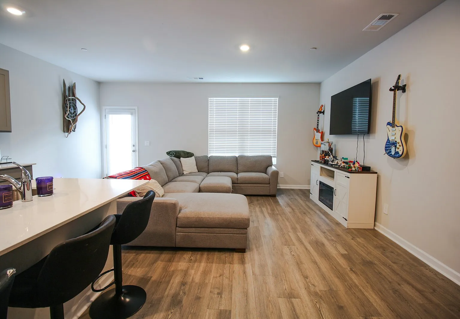 220 Dale Mires Lane — Photo 4