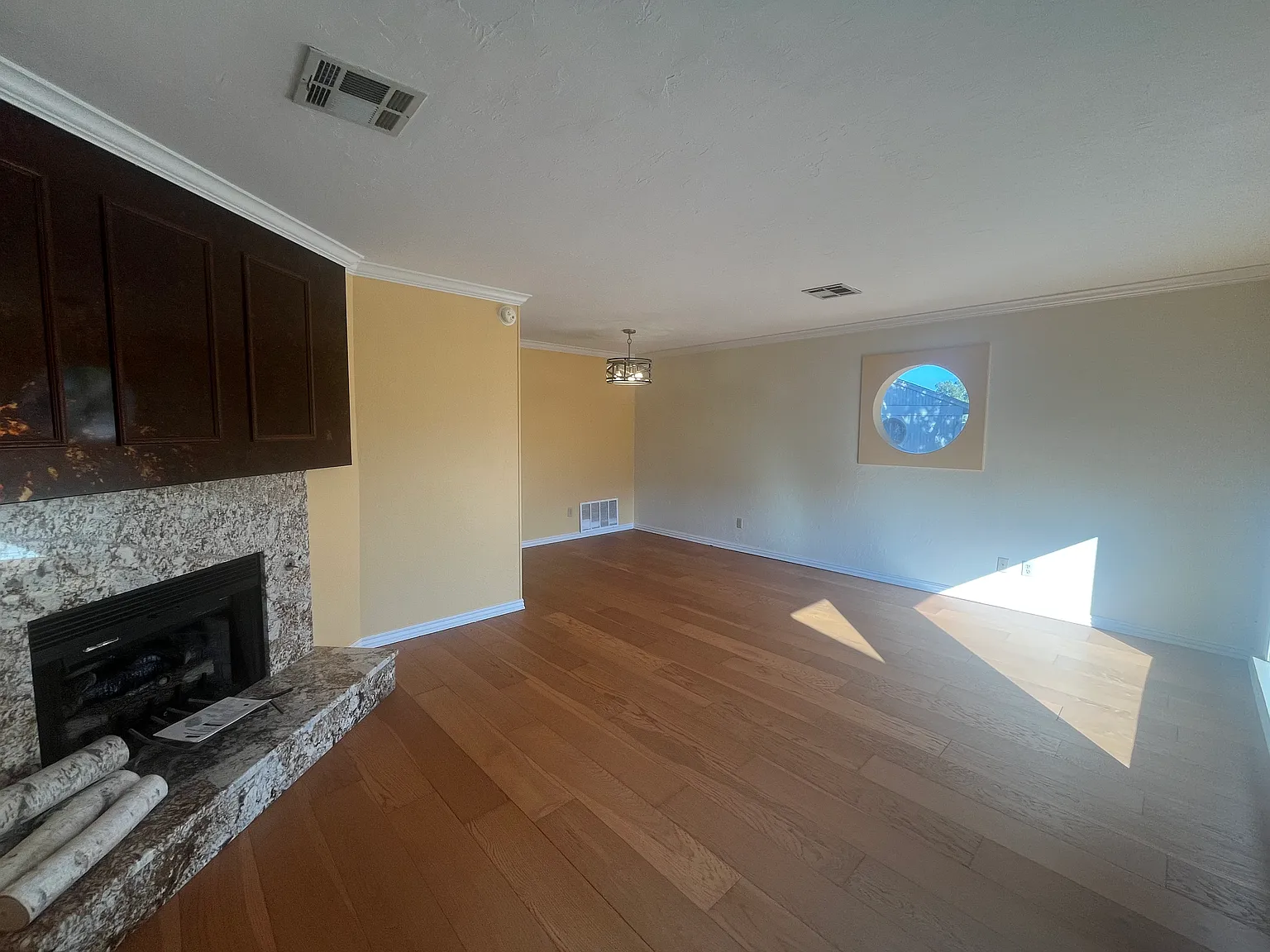 1 bed, 760 sqft, $975 — Photo 3