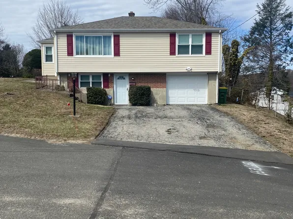 20 Nina Court, Waterbury, CT 06704