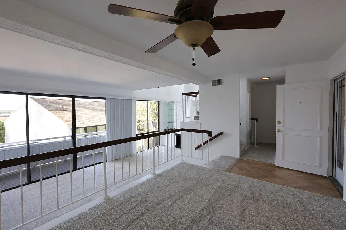 2 bed, 2.5 bath, 1578 sqft, $6,000 — Photo 4