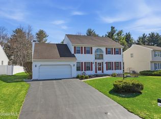 24 Squire Road, Schenectady, NY 12304