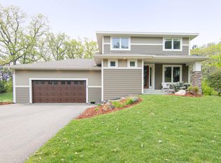 225 Paisley Ln, Golden Valley, MN 55422