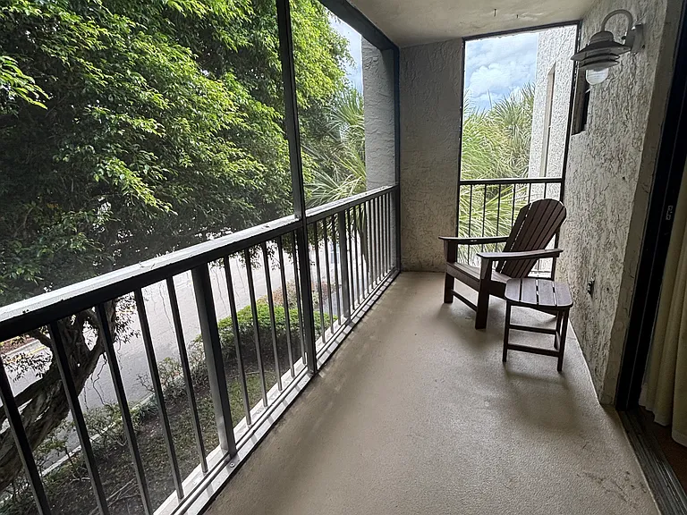 1555 S Federal Hwy #308 — Photo 14