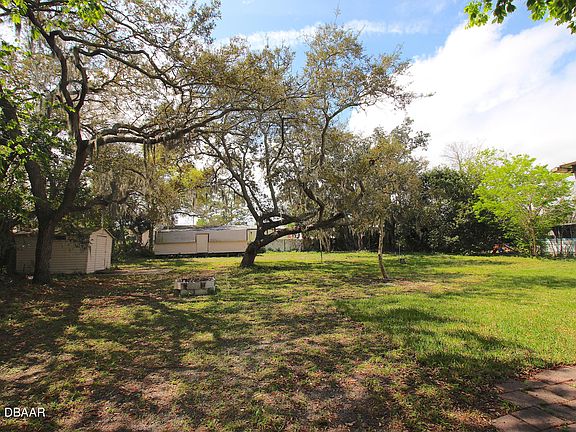 3rd image of 1802 Linda Ave
