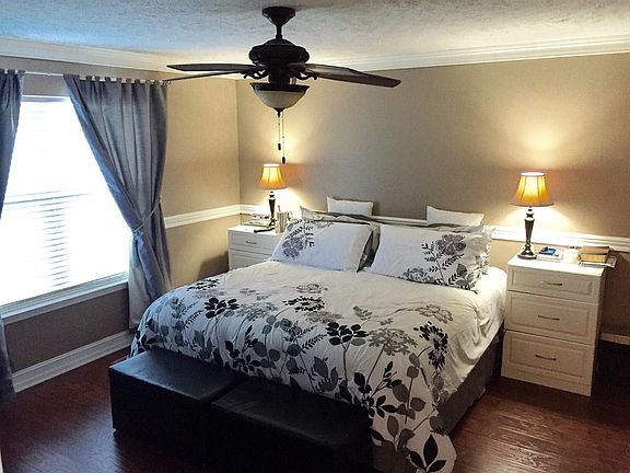 Master Bedroom (down stairs)