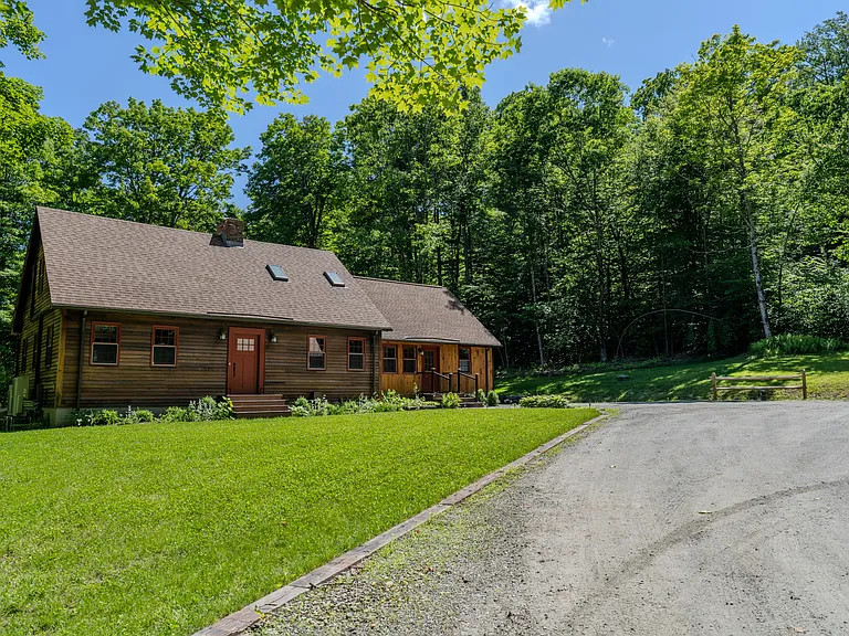 Newfane Hill Rd — Photo 43