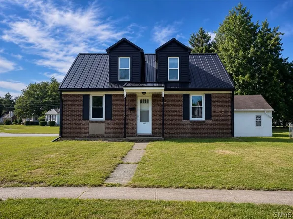 312 Oakwood St, Rome, NY 13440