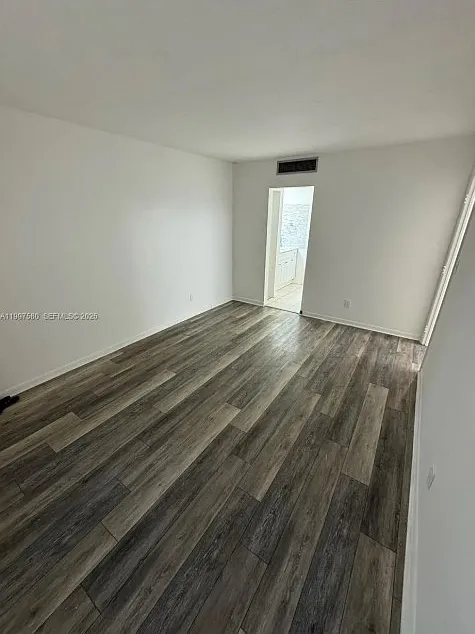 6150 NW 62nd St — Photo 2