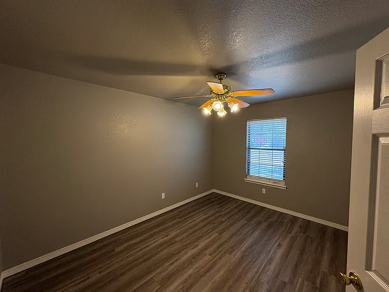 3003 SW 28th Ave #B — Photo 8
