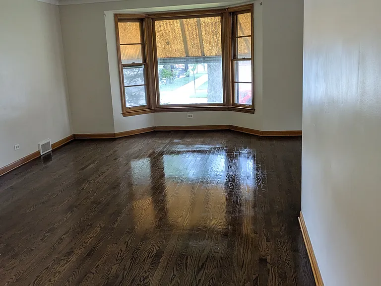 2345 N Rutherford Ave #1 — Photo 4