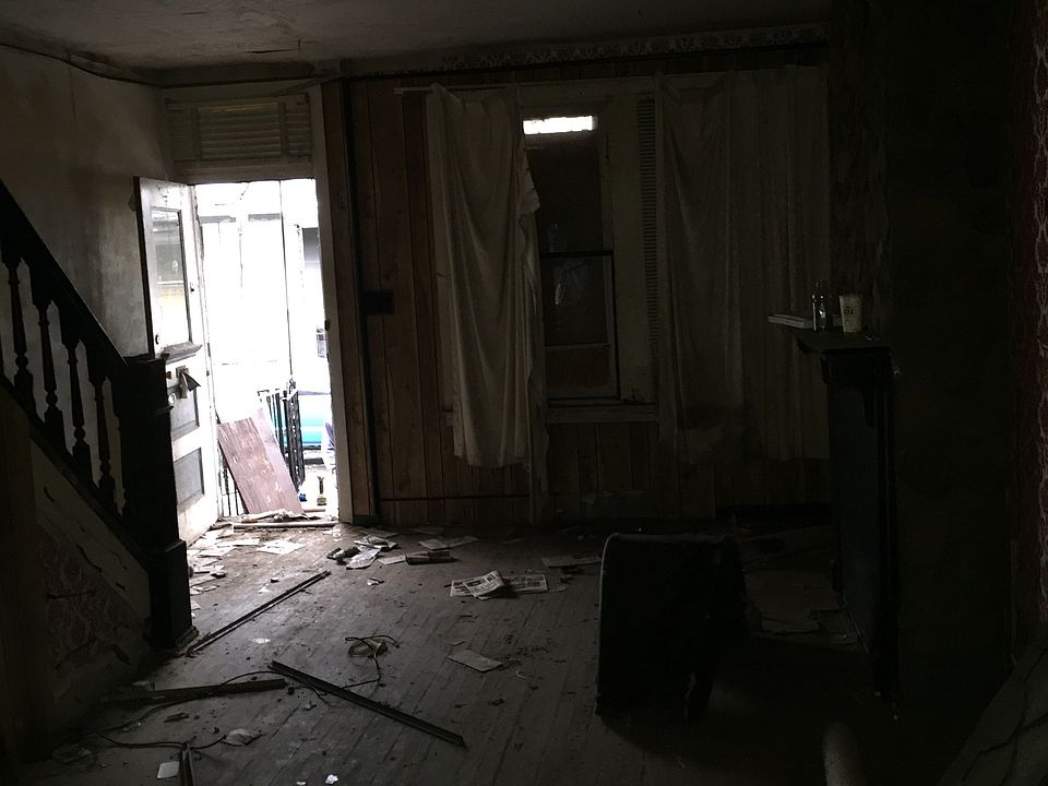 2nd image of 3342 Argyle St