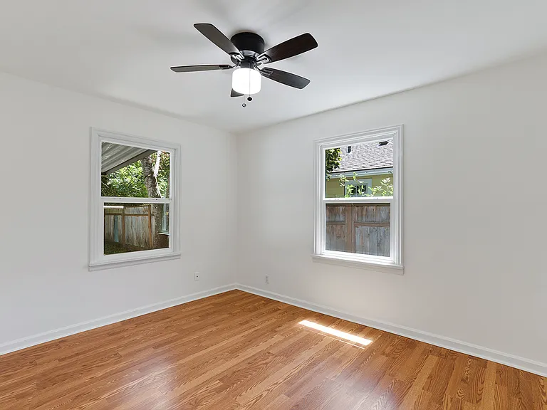 2130 Berry St SE — Photo 12